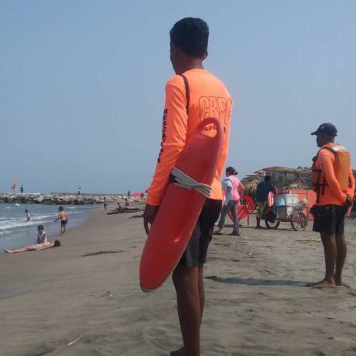 Salvavidas de Puerto Colombia, Atlántico, reportan 23 rescates en playas durante diciembre
