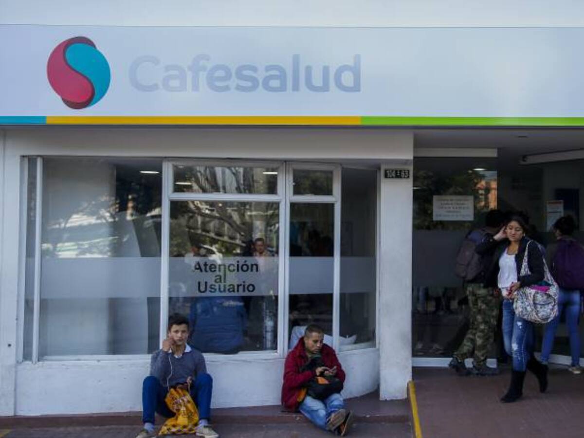 Ocho días en paro completan médicos de Cafesalud en Neiva