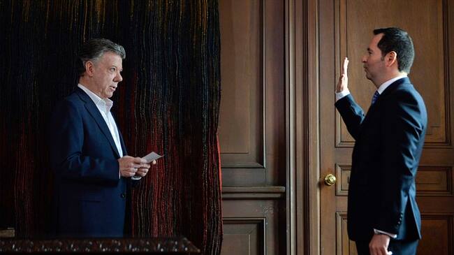 Jorge Perdomo, Fiscal general encargado y presidente Juan Manuel Santos. Foto: Colprensa.