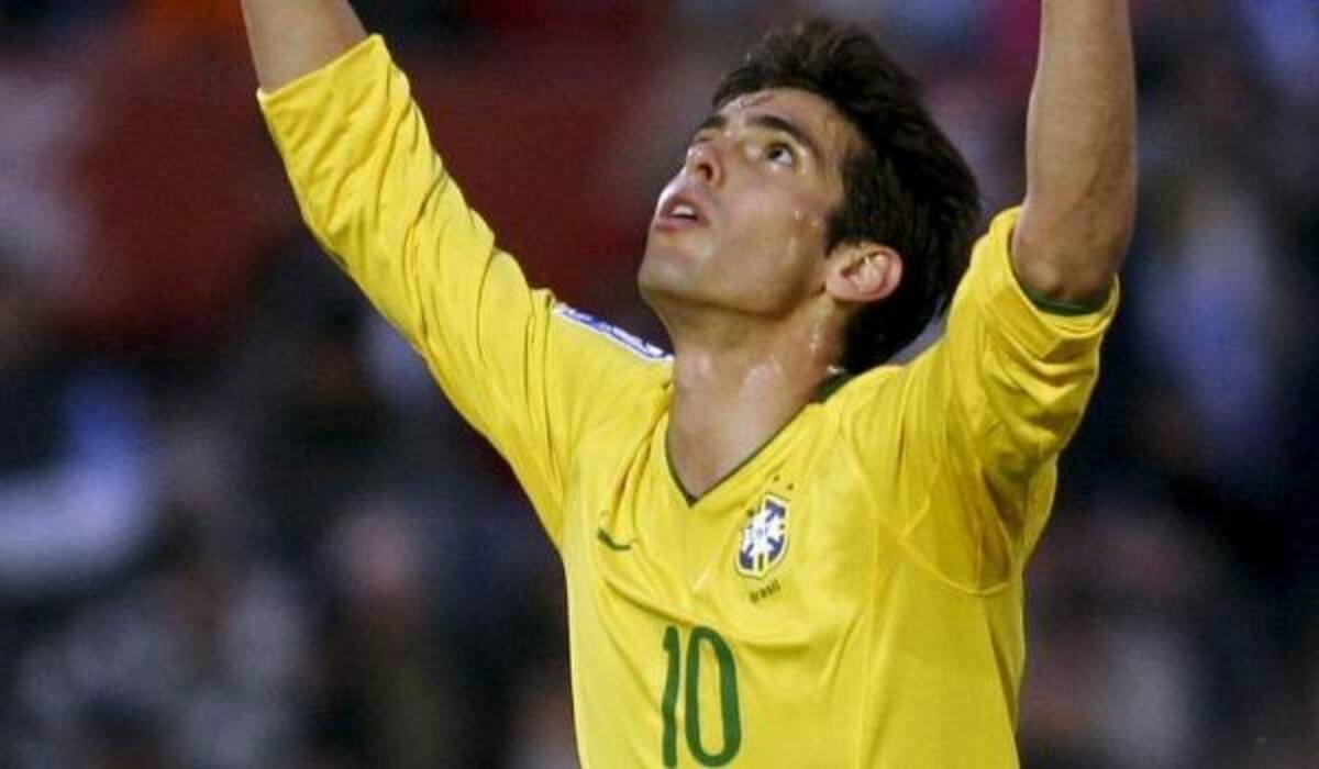 Kaká fue la estrella en el Mundial 2001.