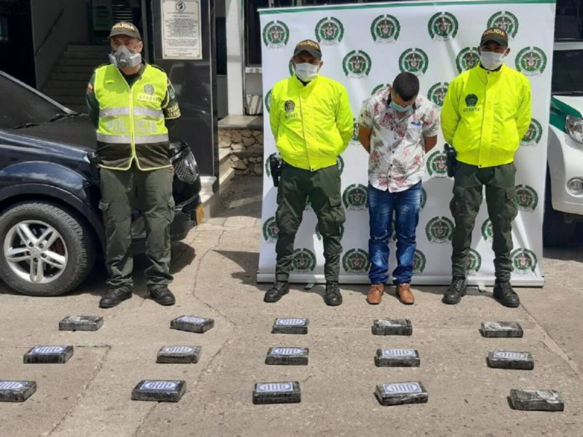 Incautan más de 40 kilos de cocaína en carreteras de Sucre
