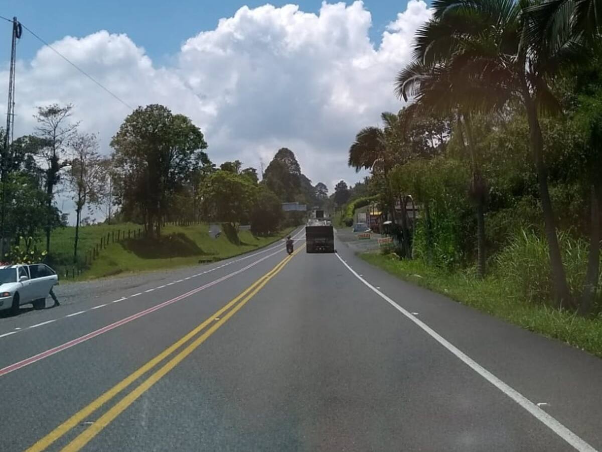 Medidas de precaución en las carreteras ante la alerta naranja del volcán Nevado del Ruiz