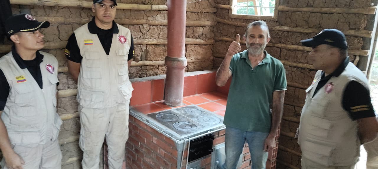 Cocinas entregadas por el Ejército en zonas vulnerables del país.