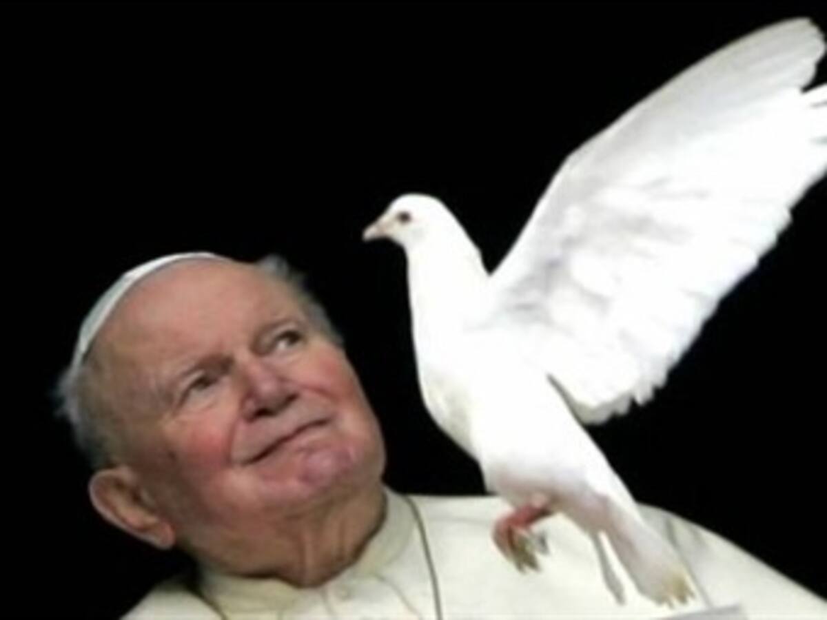 Juan Pablo II hablaba con la Virgen, según escritor italiano