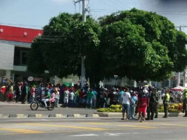 Disturbios se registraron en Cartagena por paro de transportadores