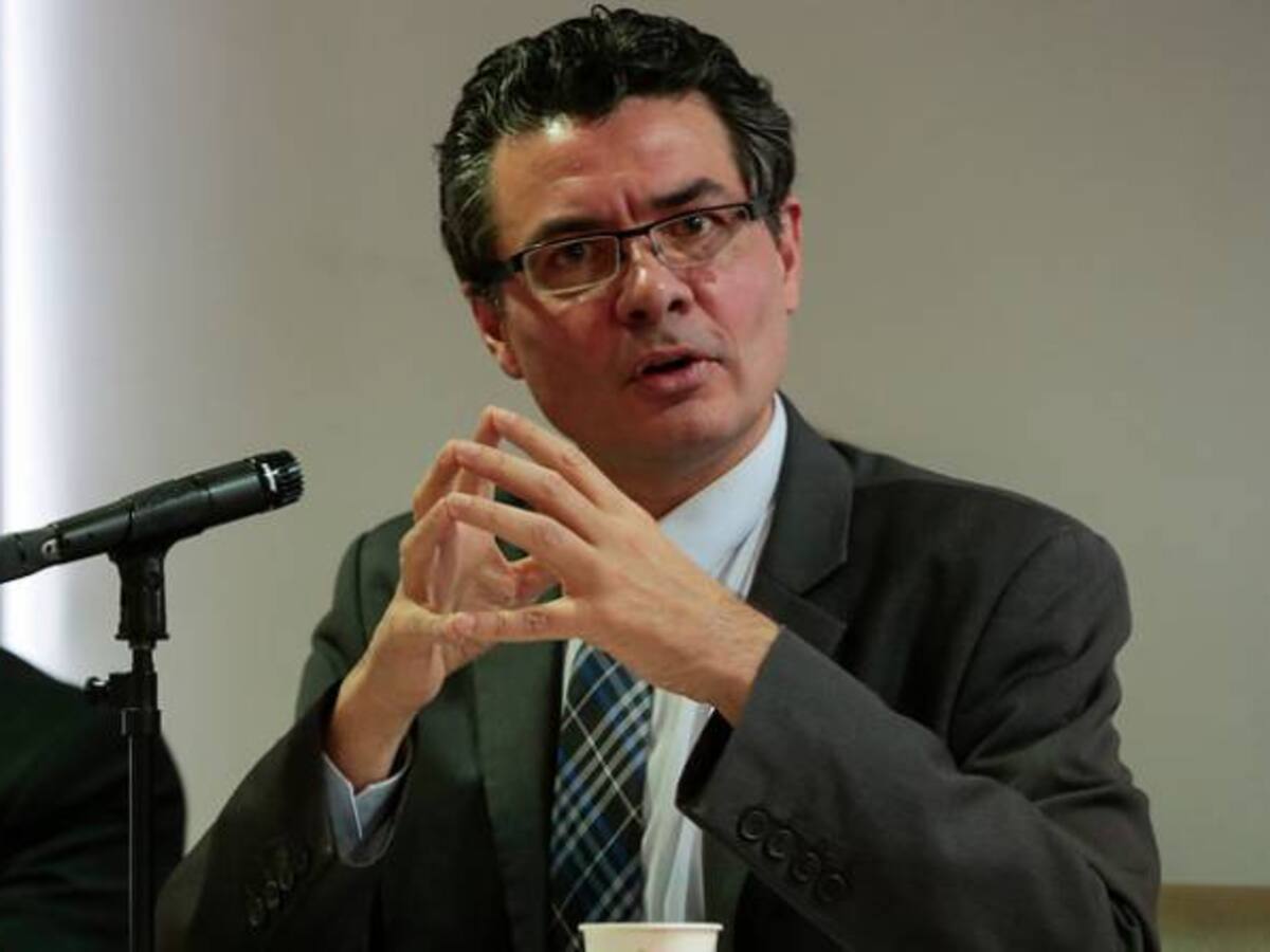 Ministro de Salud confirmó liquidación de Caprecom para fin de año