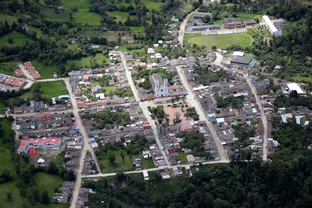 Dos mineros perdieron la vida en una mina ilegal, debido a un deslizamiento de rocas.