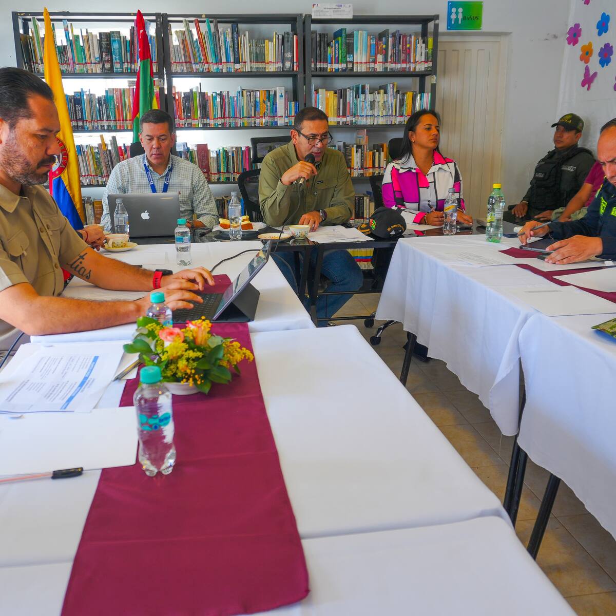 Recompensa de $5 millones por los responsables de pintar grafitis de las Farc en La Paz