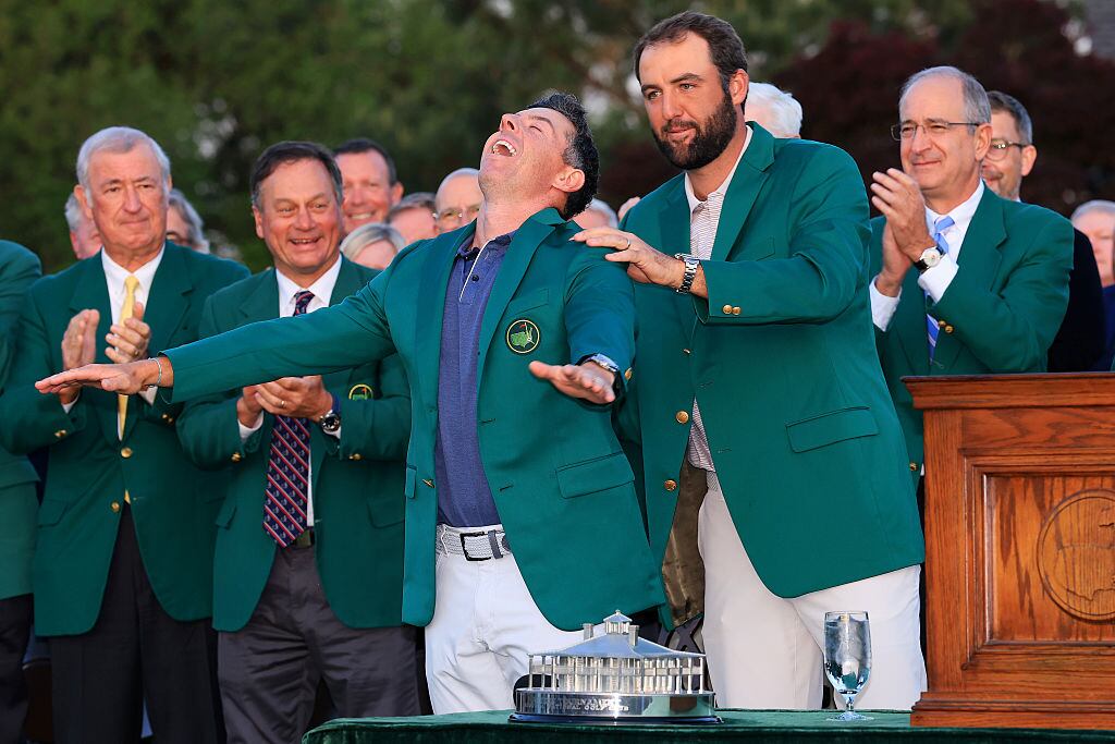 Scottie Scheffler proclama a Rory McIlroy como nuevo campeón del Masters de Augusta / Getty Images