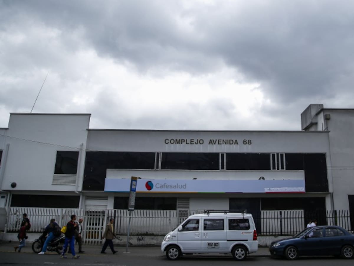 Renuncia el presidente de Cafesalud