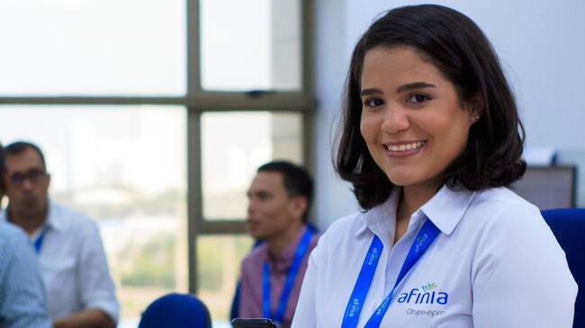 A través de este canal virtual, se pueden solicitar facturas, consultar el estado de la deuda, realizar pagos en línea, entre otros servicios