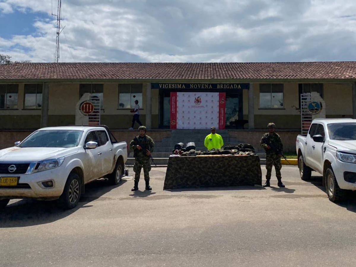 Ejército inmovilizó camionetas en las que patrullaban disidencias de Farc