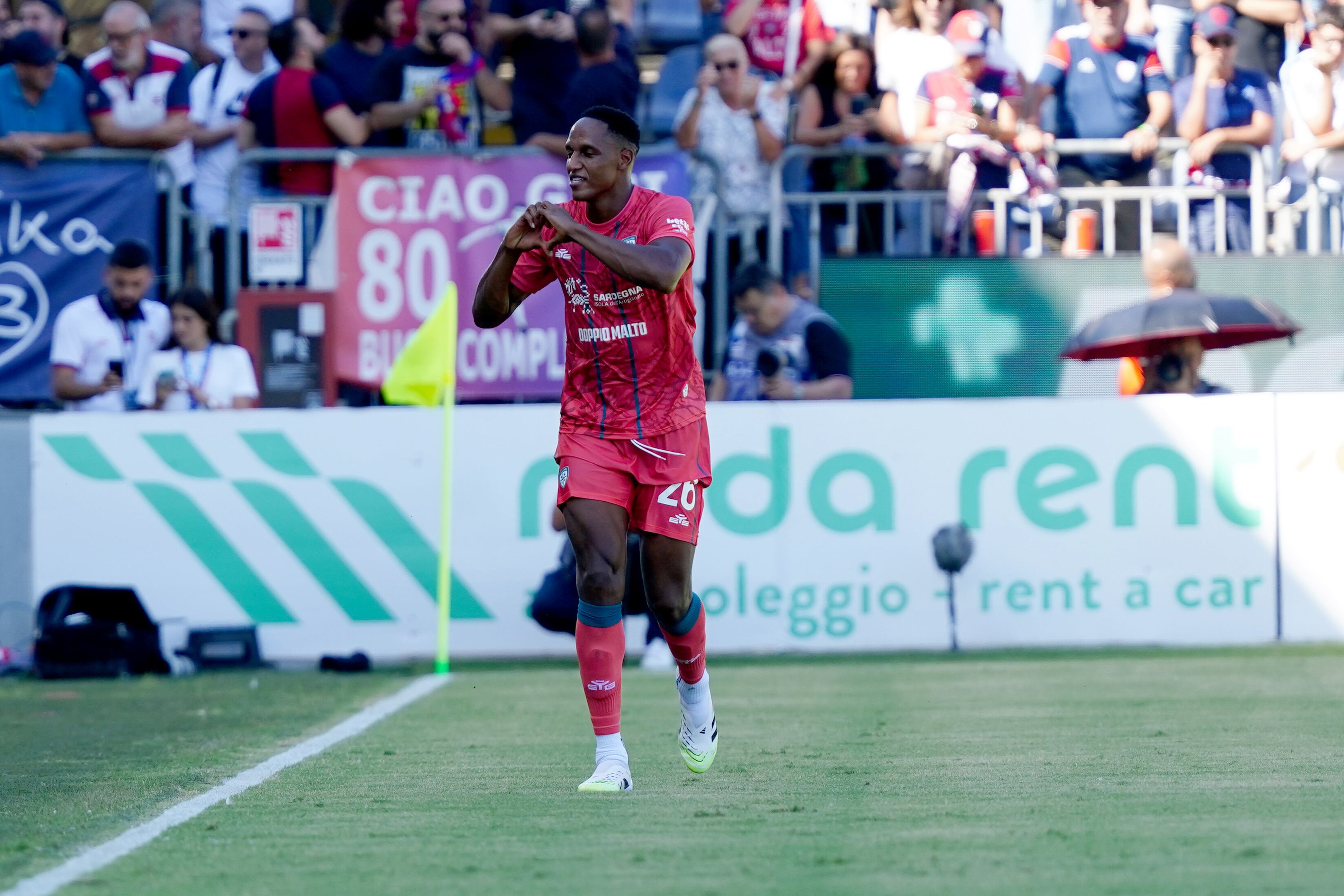 Yerry Mina festeja su gol ante el Parma. (Photo by Pier Marco Tacca/Getty Images)