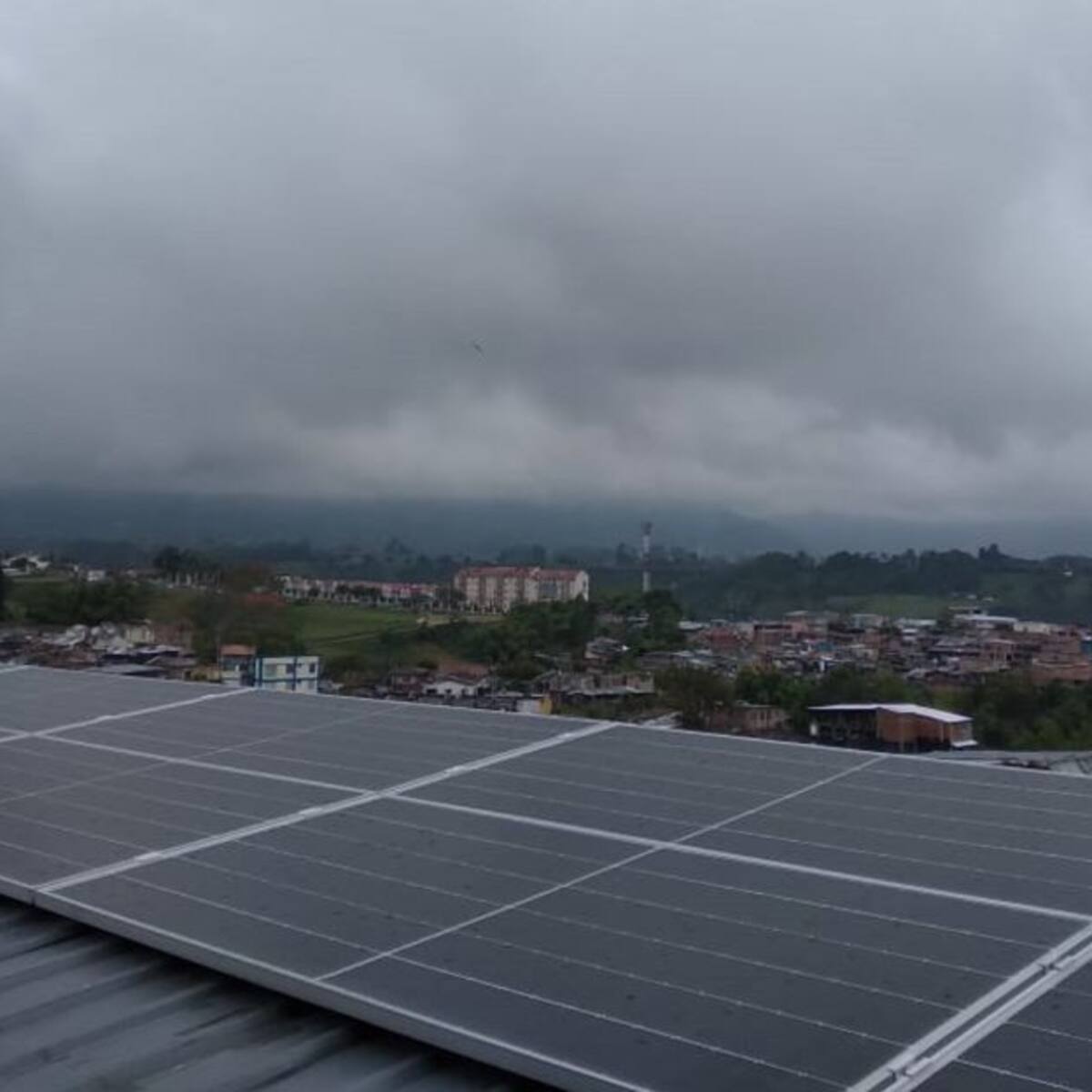 Energía solar fortalecerá protección del medio ambiente en el Quindío