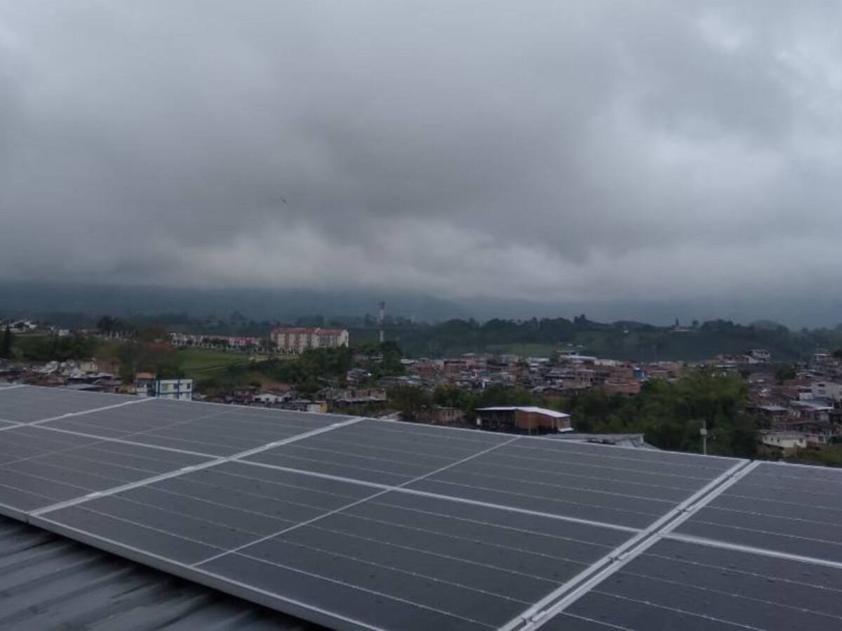 Energía solar fortalecerá protección del medio ambiente en el Quindío