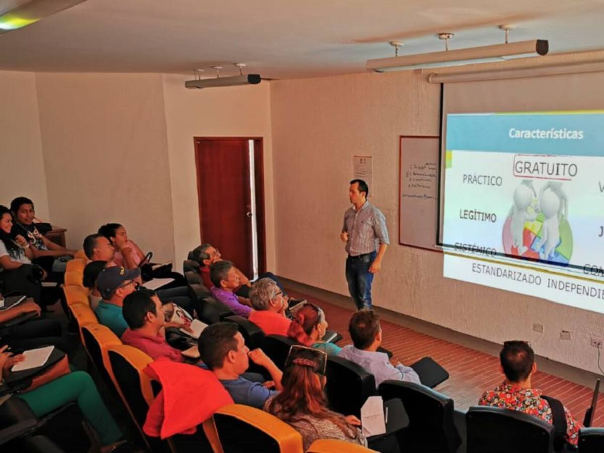 SENA certifica competencia laboral en estética y teleinformática en Bolívar