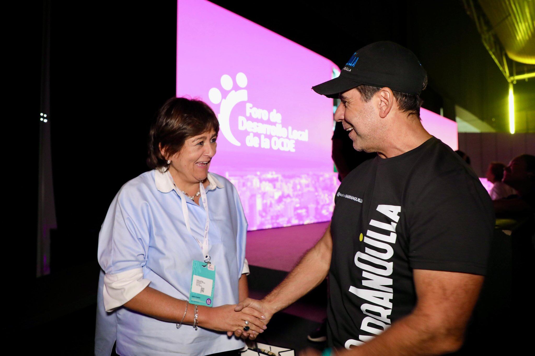 Alcalde Alejandro Char tras el anuncio del Banco Popular. Foto: X Alejandro Char.