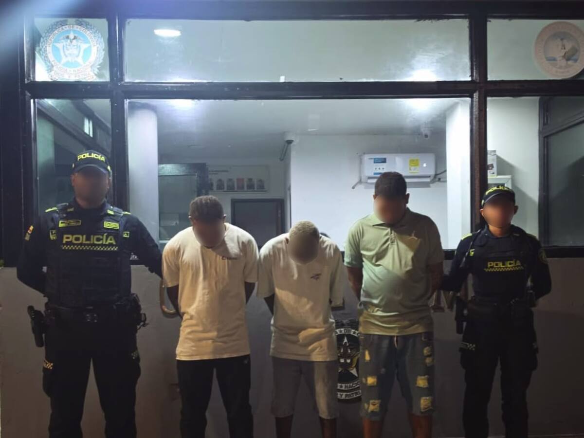 Dos hurtos frustrados y cadenas de oro recuperadas por la policía en Cartagena