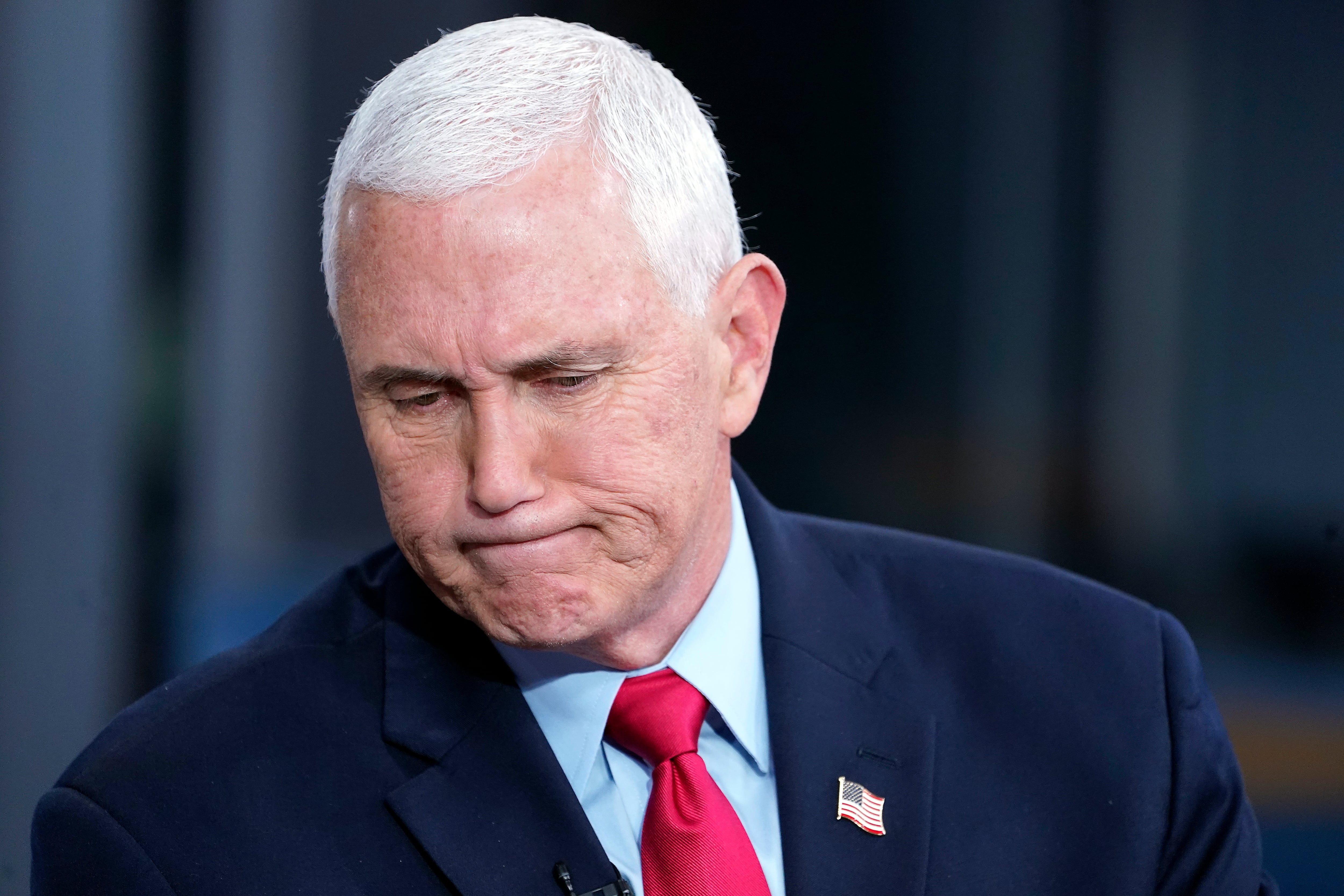 Encuentran documentos clasificados en la residencia del expresidente Mike Pence