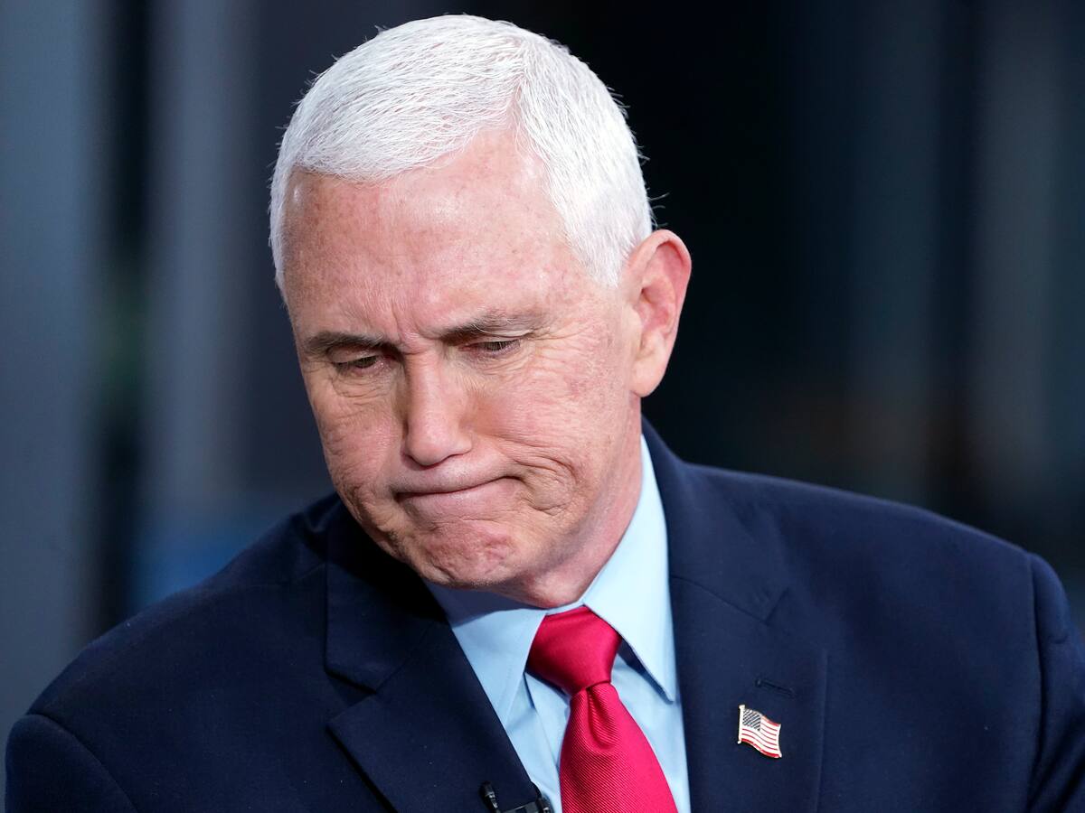 Encuentran documentos clasificados en la residencia del expresidente Mike Pence