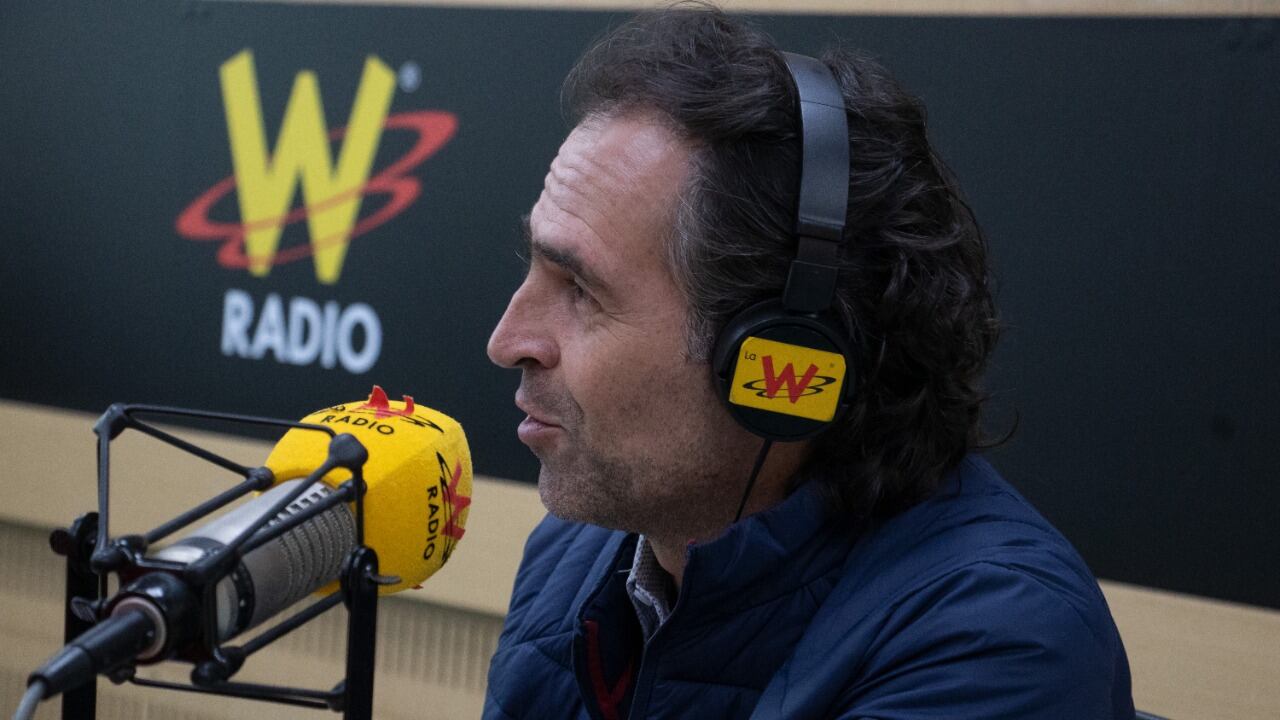 El candidato presidencial Federico Gutiérrez en diálogo con La W este 27 de mayo. Foto: Redacción W Radio.