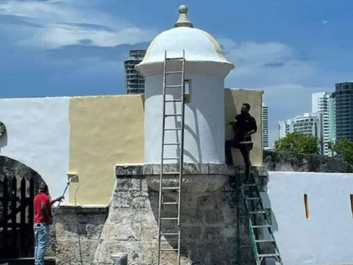 Polémica: pintaron parte de una muralla en Cartagena sin autorización