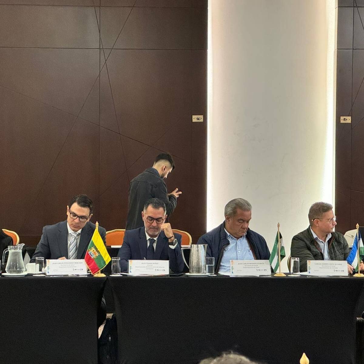 Director del DADIS expone propuesta de salud en encuentro con autoridades territoriales