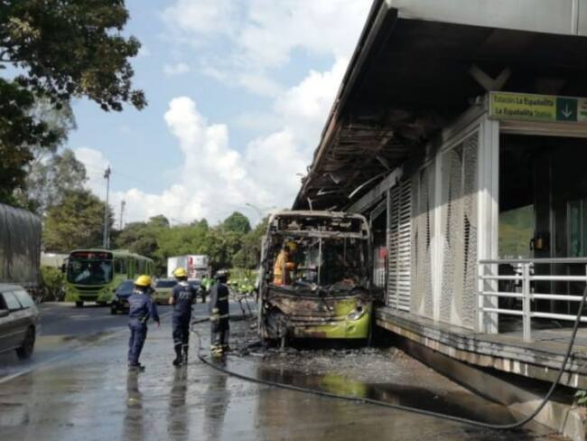 Reabren estación de Metrolínea La Españolita