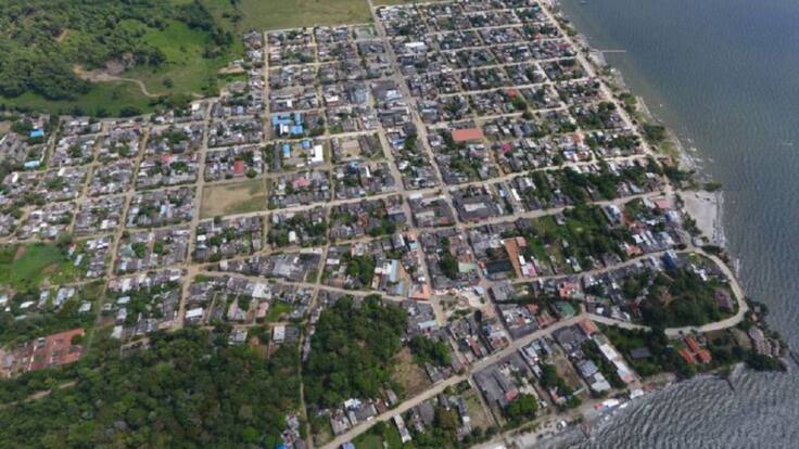 “Me da miedo la situación, es una bomba de tiempo”: alcalde Necoclí sobre migrantes