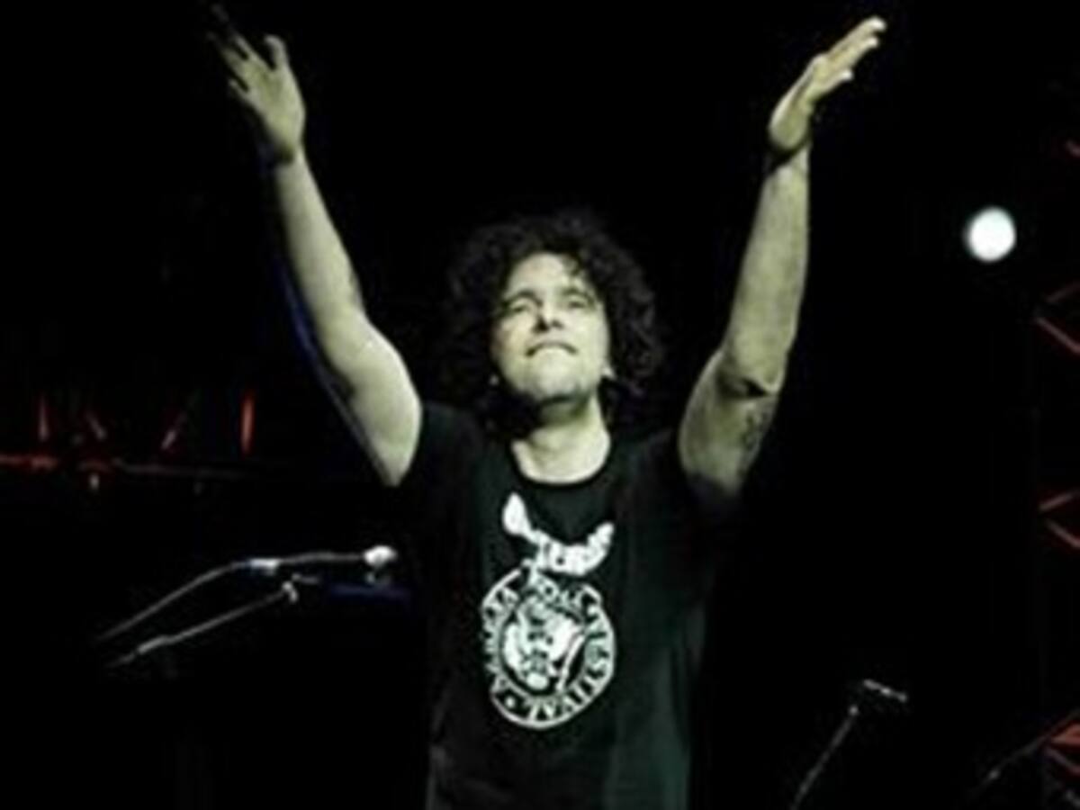 “El salmón” Andrés Calamaro cuenta su historia musical en Caracol Radio