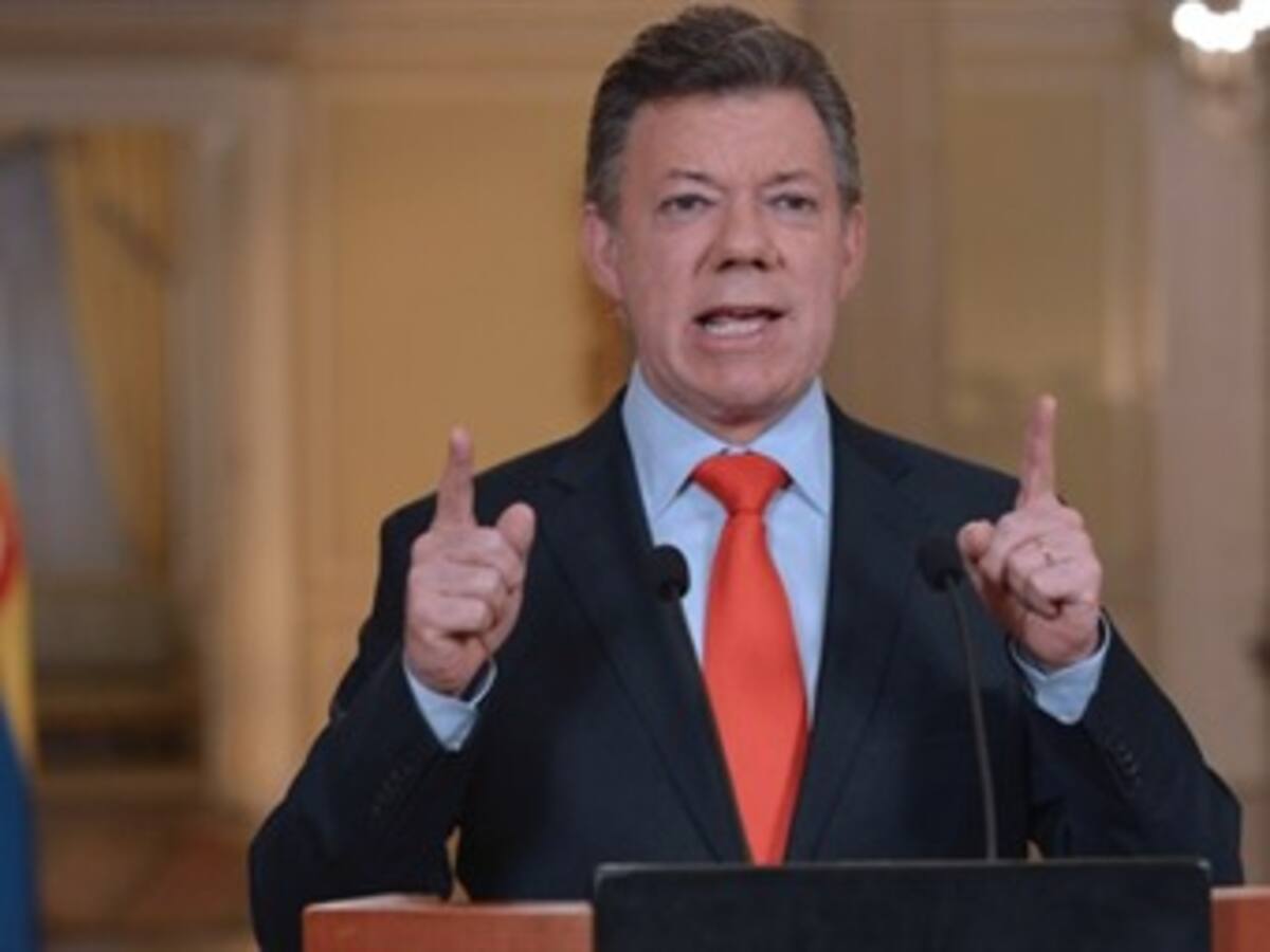 Santos felicita al Congreso por aprobación de Reforma Tributaria