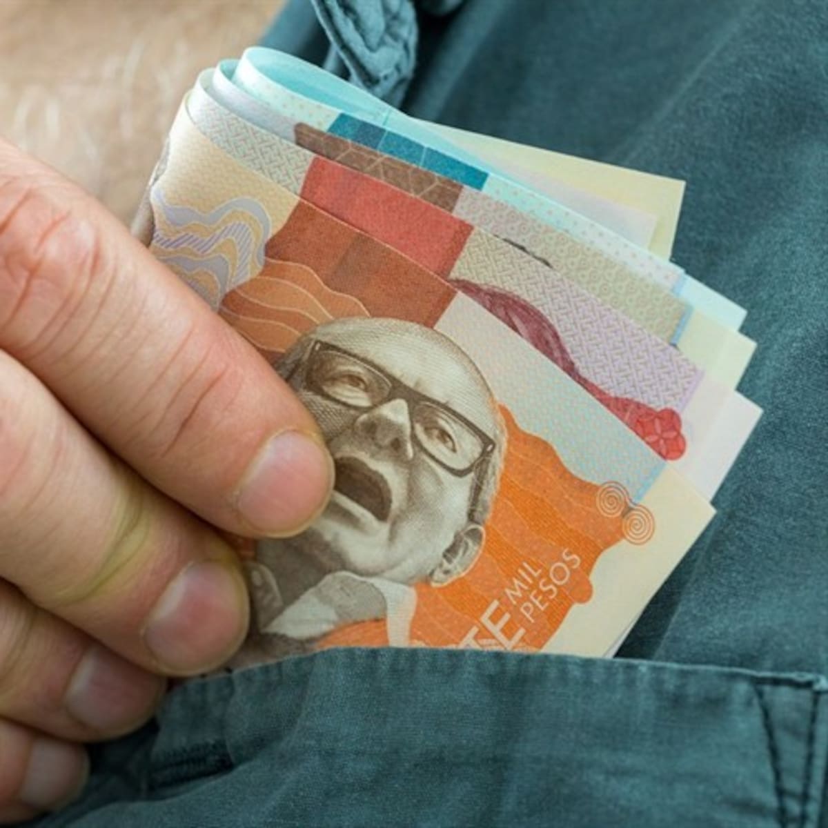 Prima de mitad de año, ¿cuánto le llega si ha trabajado 6 meses o menos? Calculadora MinTrabajo