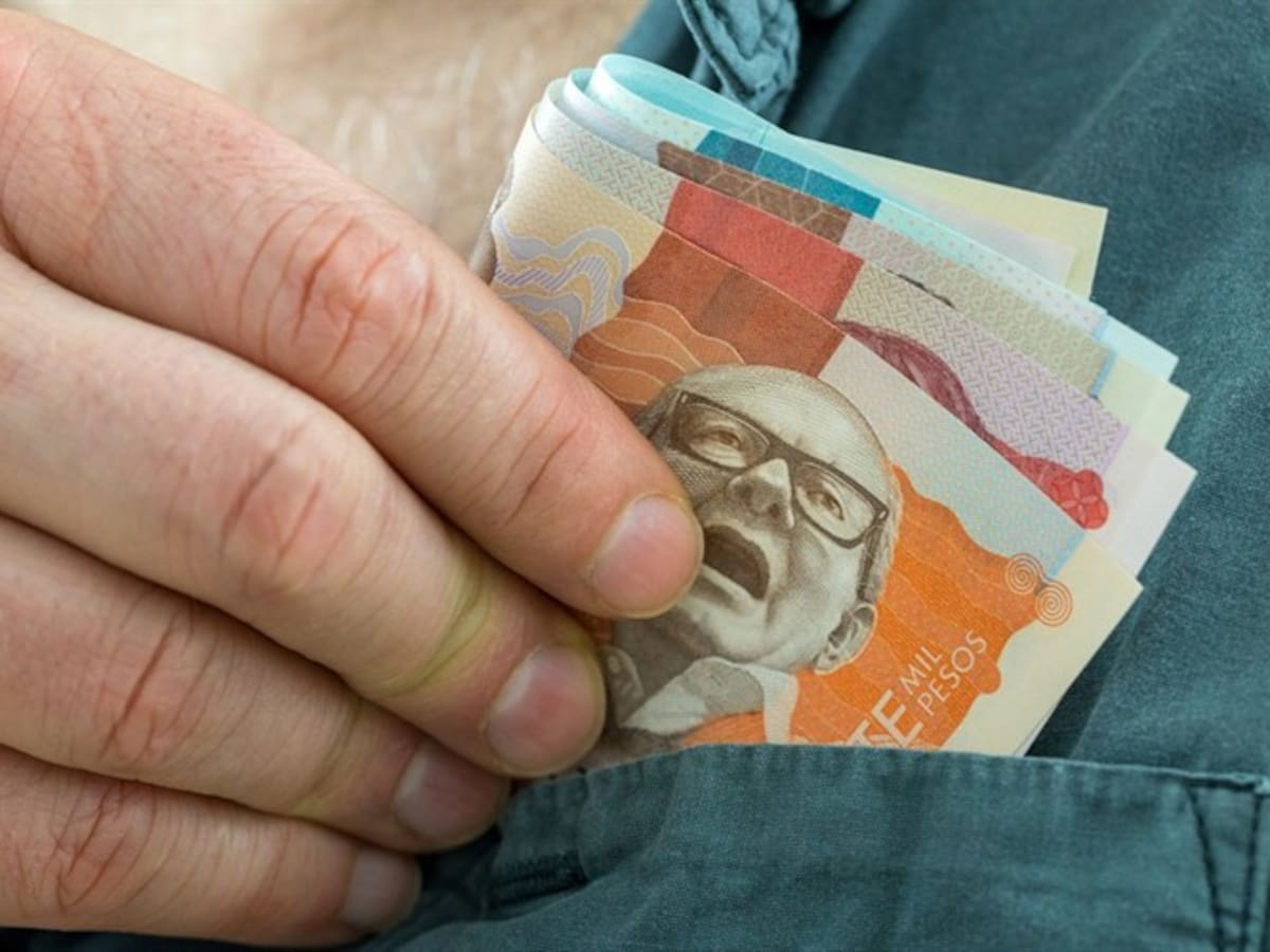 Prima de mitad de año, ¿cuánto le llega si ha trabajado 6 meses o menos? Calculadora MinTrabajo