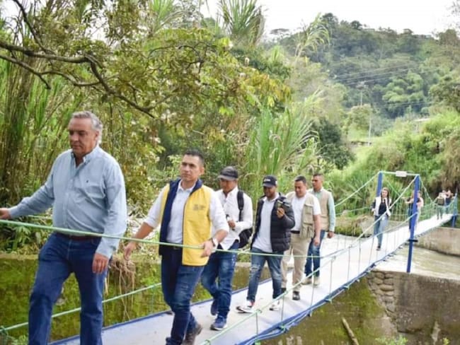 Reparación puente Chagualá en Quindío