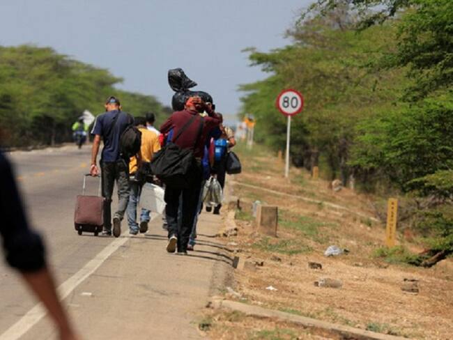 Caminantes venezolanos se estarían dedicando a la mendicidad