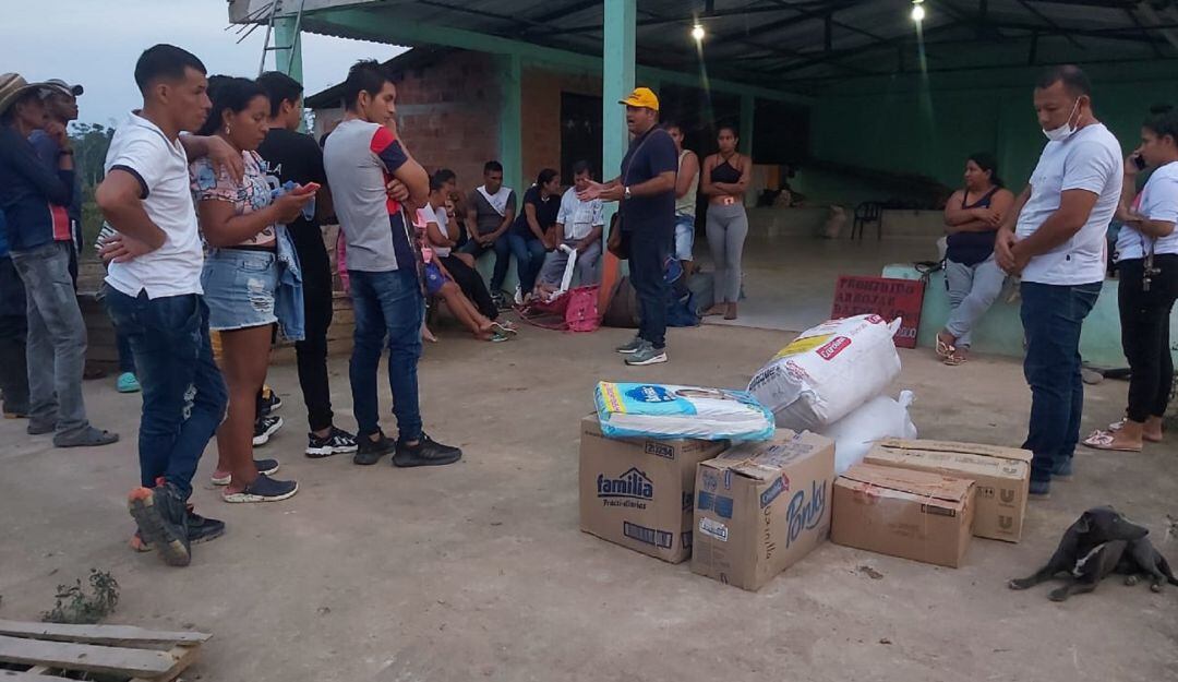 Entre la población desplazadas se cuentan niños, adultos, jóvenes y adultos mayores que buscan salvaguardar sus vidas