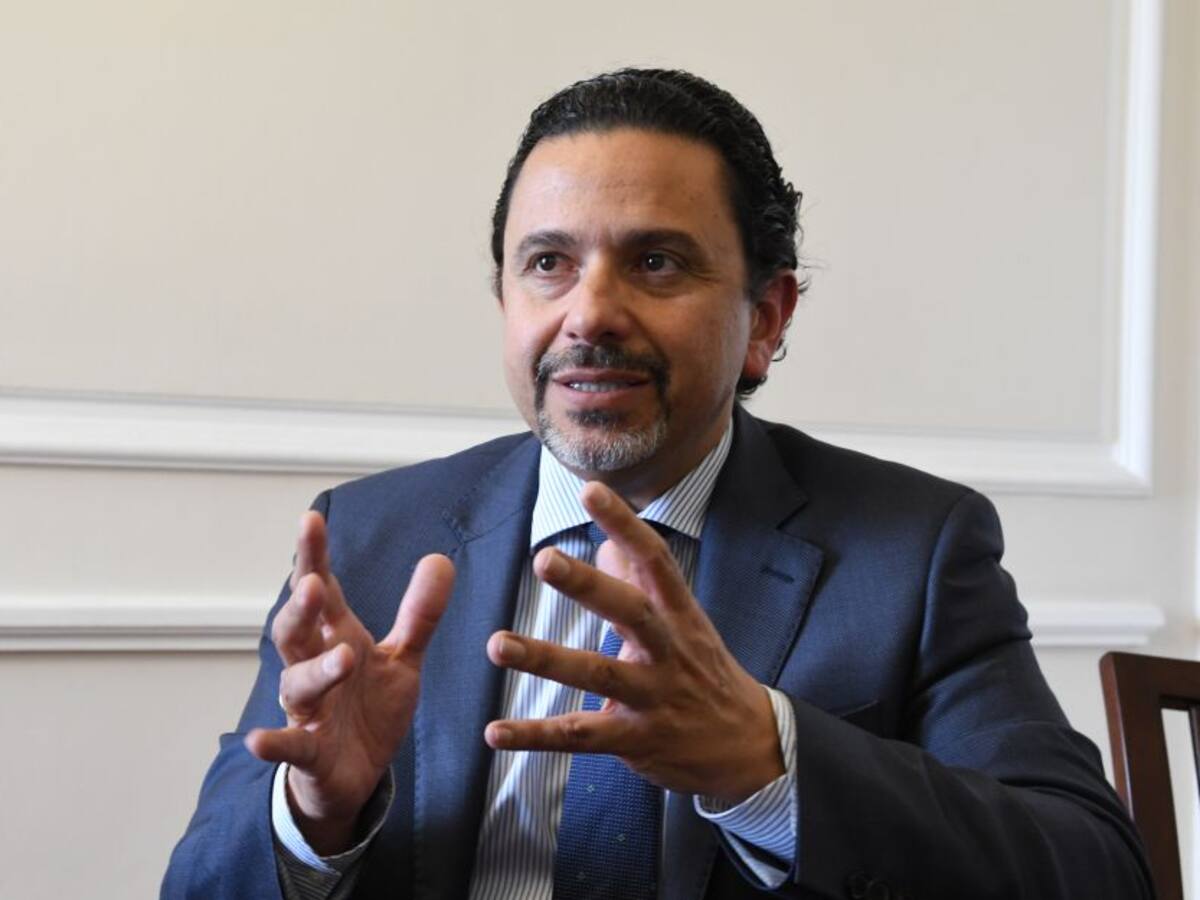 Comisionado niega reunión con EE.UU. para discutir sanción a Cuba