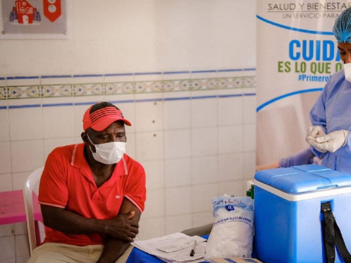 Primeras 630 personas inmunizadas en la zona insular de Cartagena