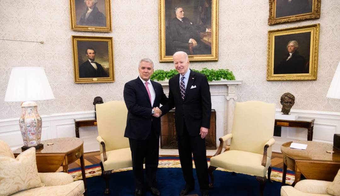 Saludo de los presidentes Duque y Biden. Foto: Cortesía Presidencia Colombia