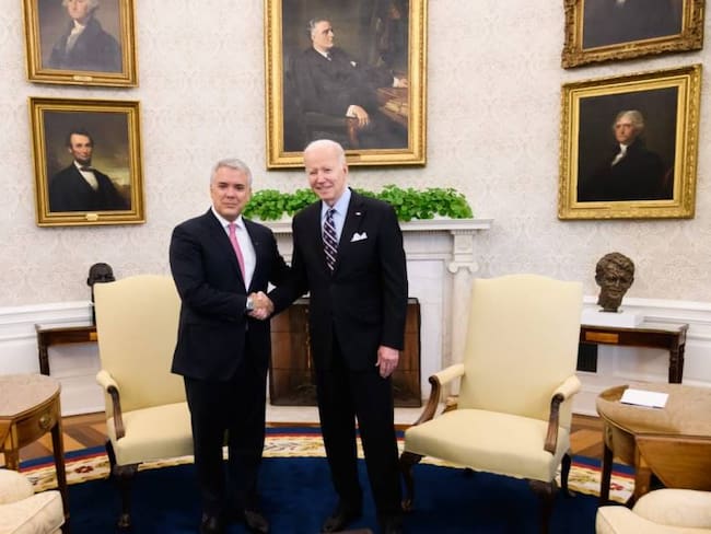 Saludo de los presidentes Duque y Biden. Foto: Cortesía Presidencia Colombia