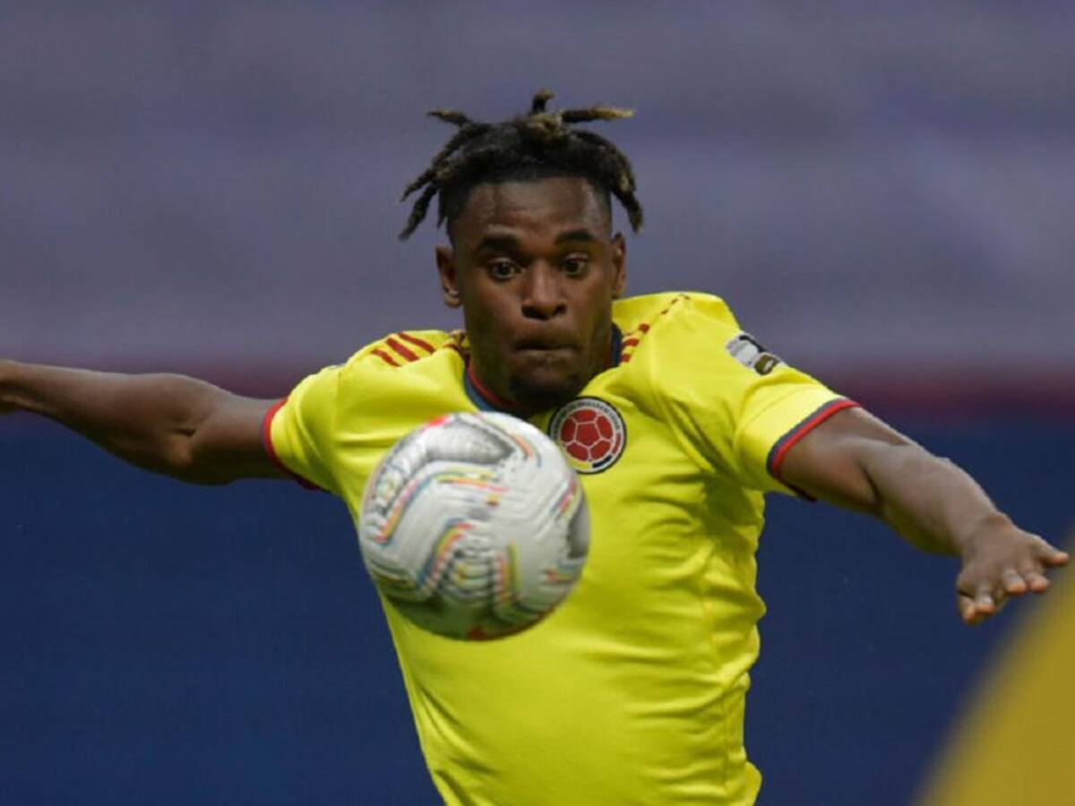 Debate: ¿Duván Zapata debe ser titular en la Selección Colombia?