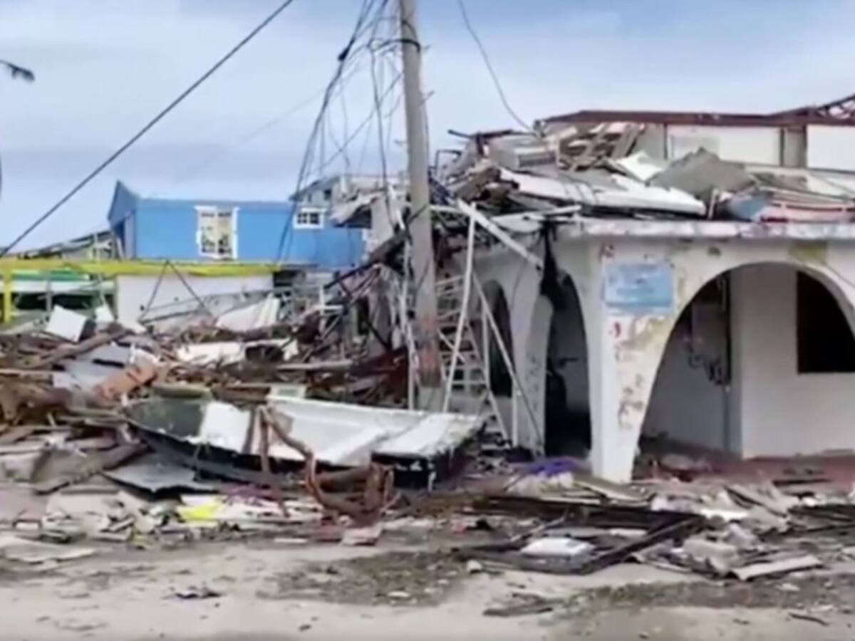 “Con lo que encontramos medianamente tapamos los techos”: Elizabeth Taylor