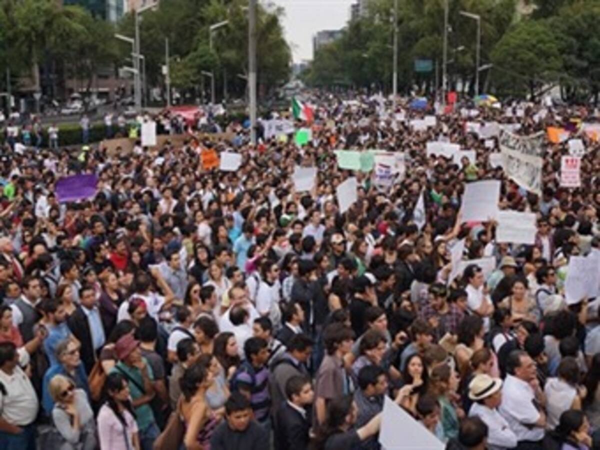 #YoSoy132 anuncia marchas contra la toma de posesión de Peña Nieto