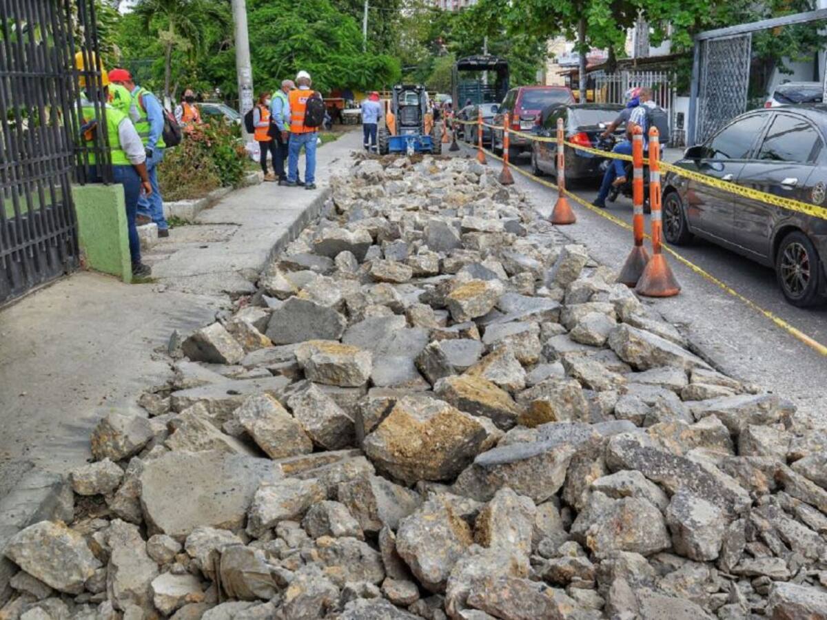 Iniciaron obras de rehabilitación vial en el barrio San Pedro de Cartagena