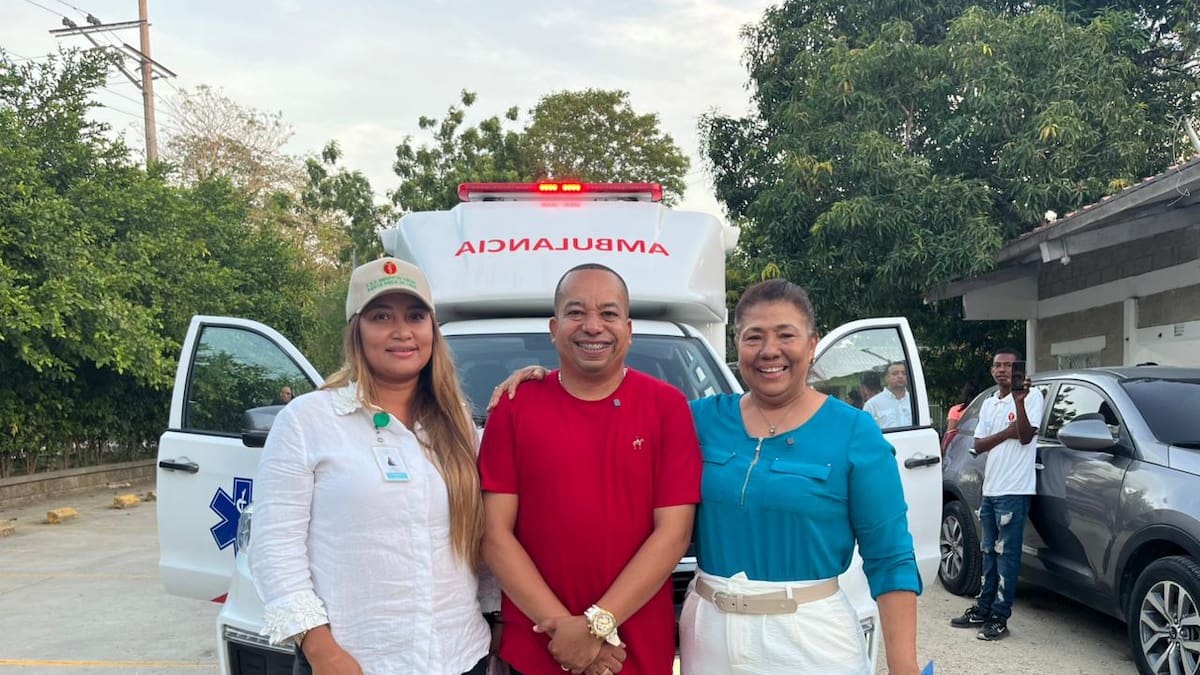 ESE Hospital Local Santa Rosa de Lima fortalece la atención en salud con nueva ambulancia