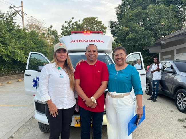 ESE Hospital Local Santa Rosa de Lima fortalece la atención en salud con nueva ambulancia