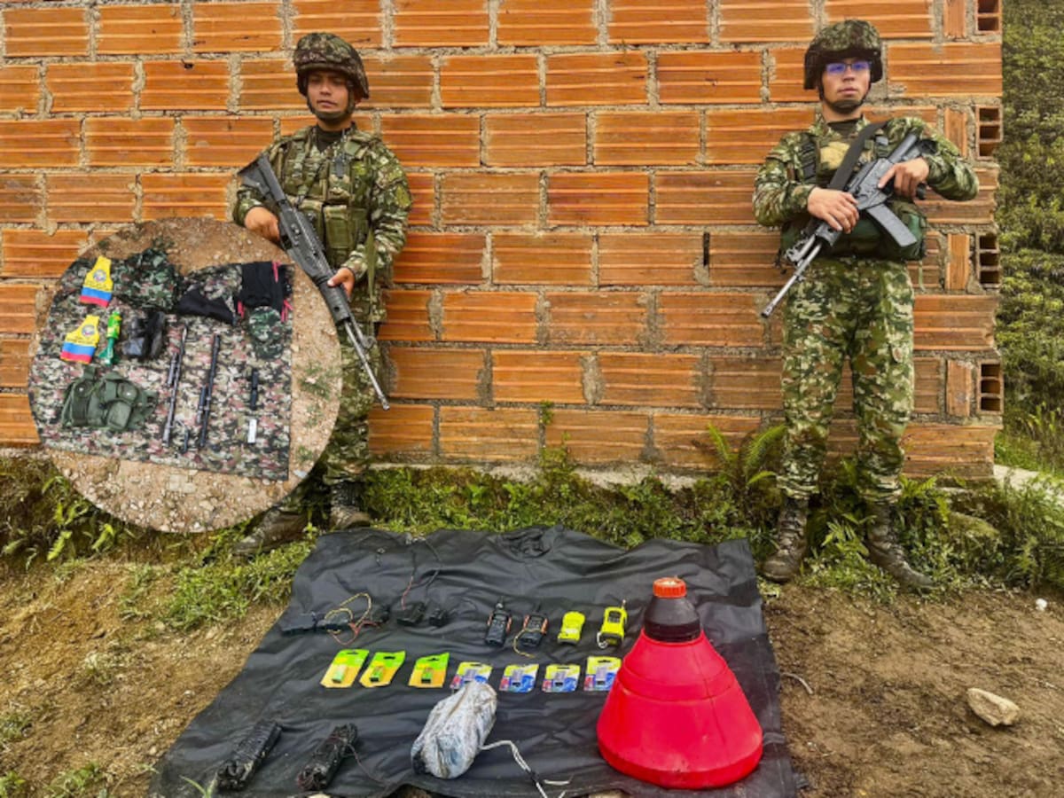 En dos acciones, el ejército incautó explosivos y radios para la activación de estos al frente 36