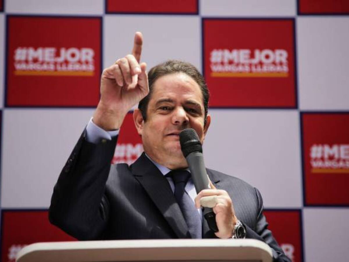 Vargas el primer candidato en reunirse formalmente con La U