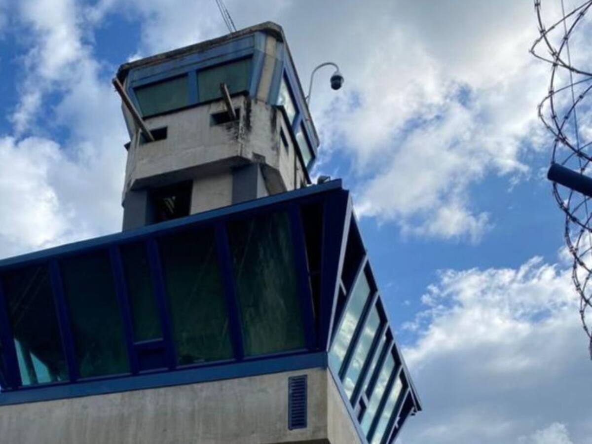 Identifican al interno que murió tras caer del quinto piso en la cárcel Modelo de Bucaramanga