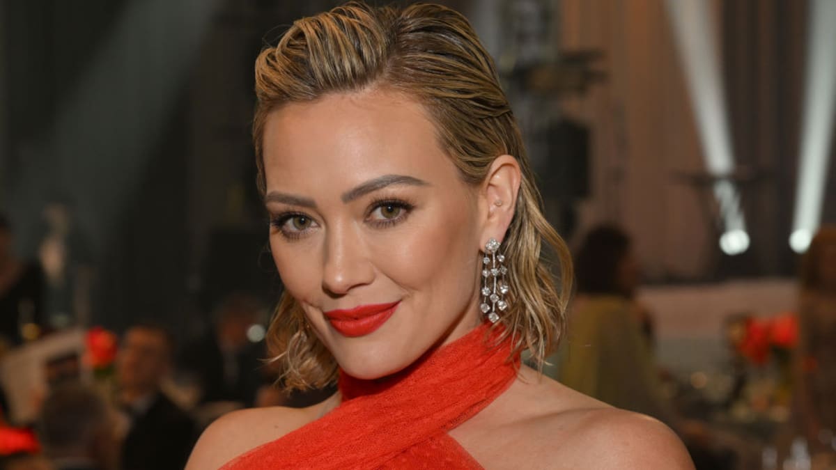 La cantante Hilary Duff anuncia ‘The Lucky Me Tour’, su primera gira mundial en casi dos décadas